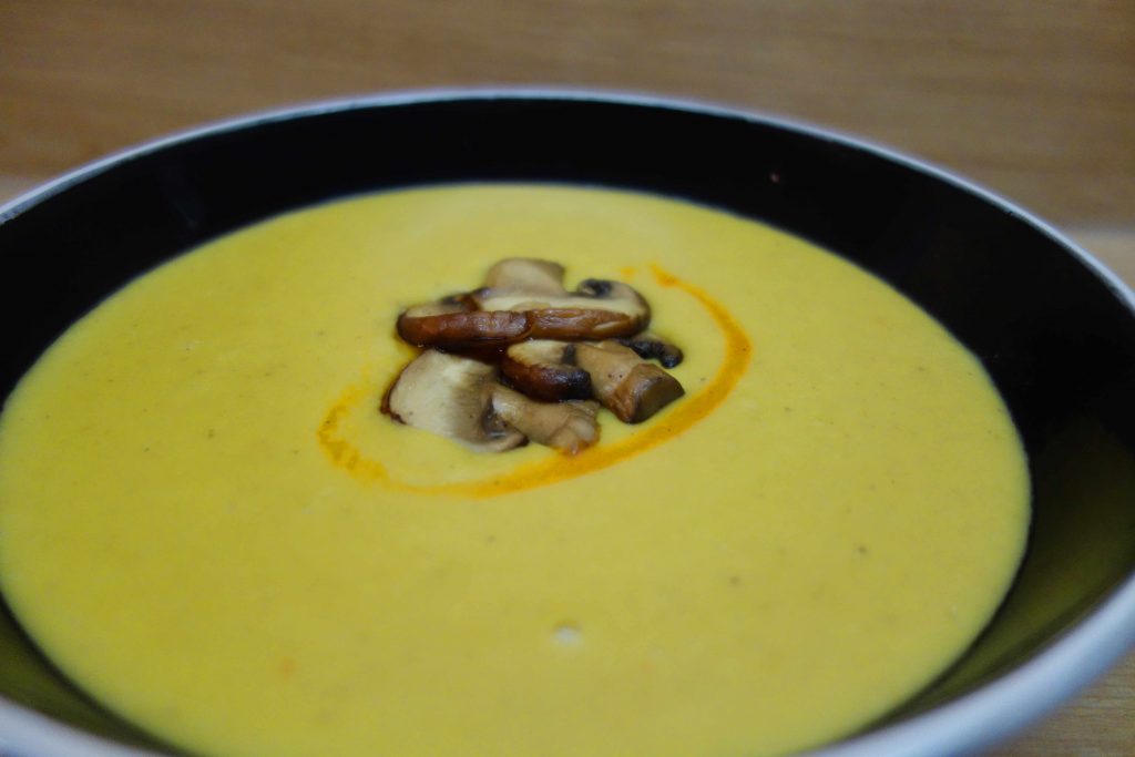 Linsen-Curry-Suppe