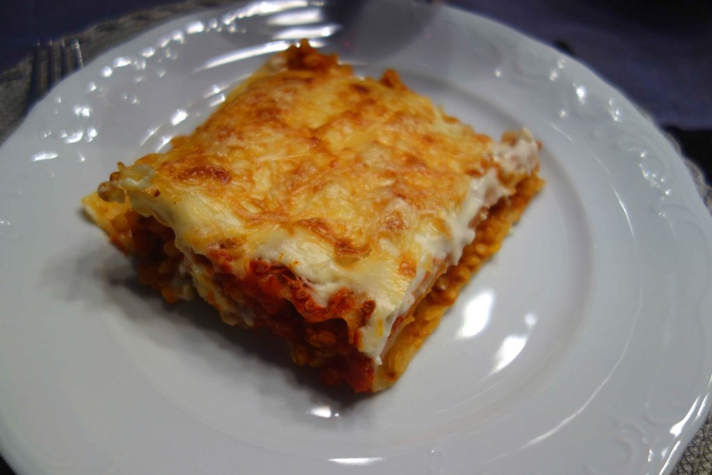 Cannelloni with vegetarian Bolognese