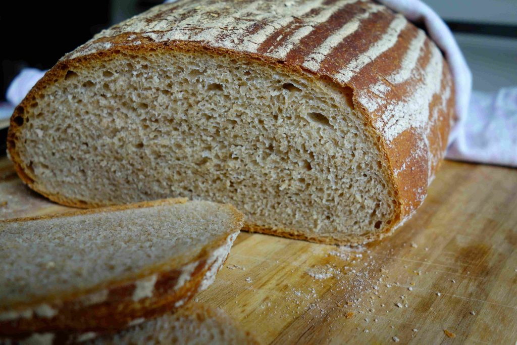 rustikales Landbrot mit Dinkel- und Emmervollkornmehl