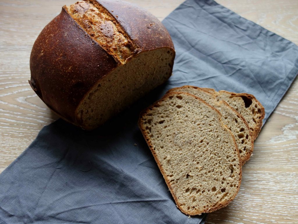 whole spelt bread baked in a pot