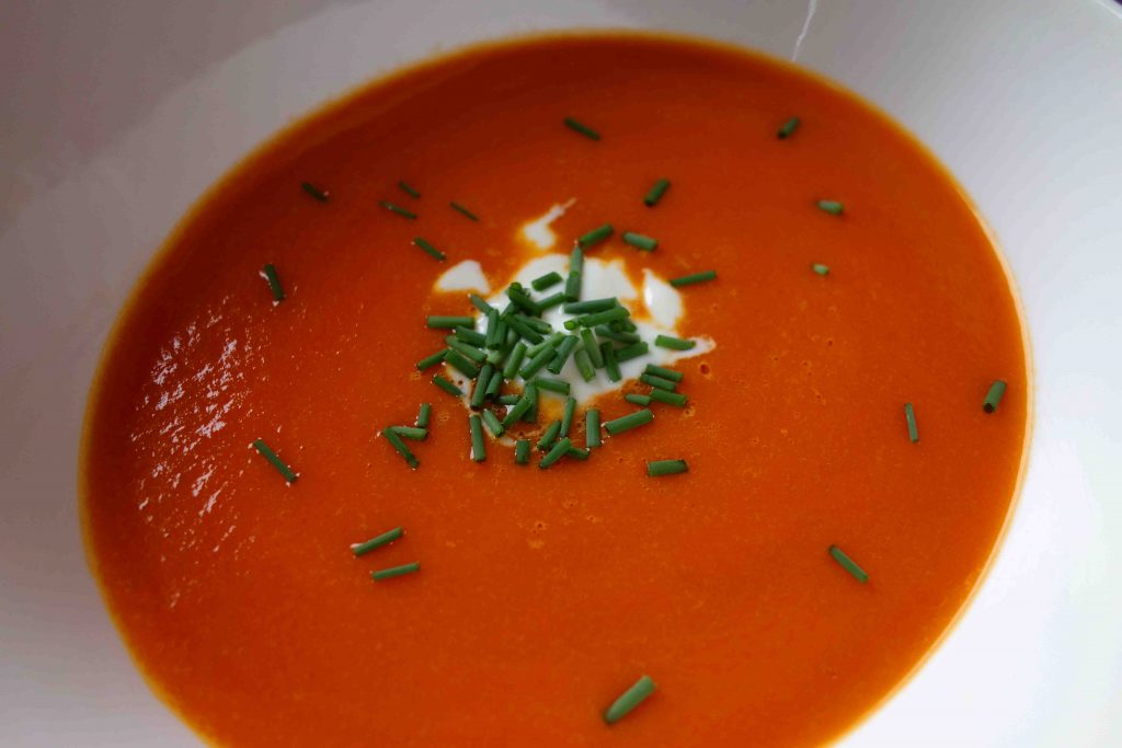 geröstete Paprika-Tomaten-Suppe