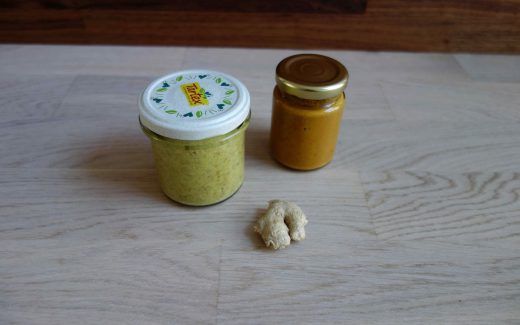 Paste, ginger and turmeric paste